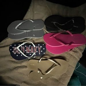 Old navy Sandel bundle